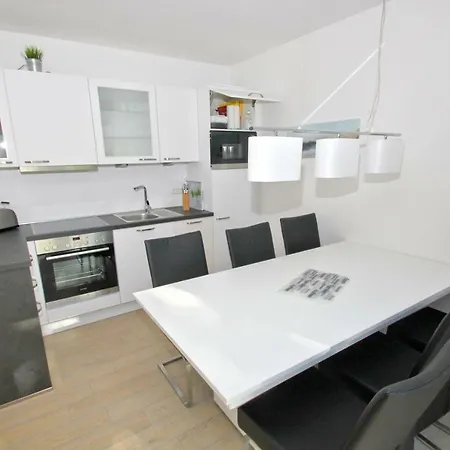 Strandnahes Mit Eigener Sauna Und Kamin - Am Duenenstrand Baabe