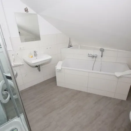 Am Duenenstrand * Baabe